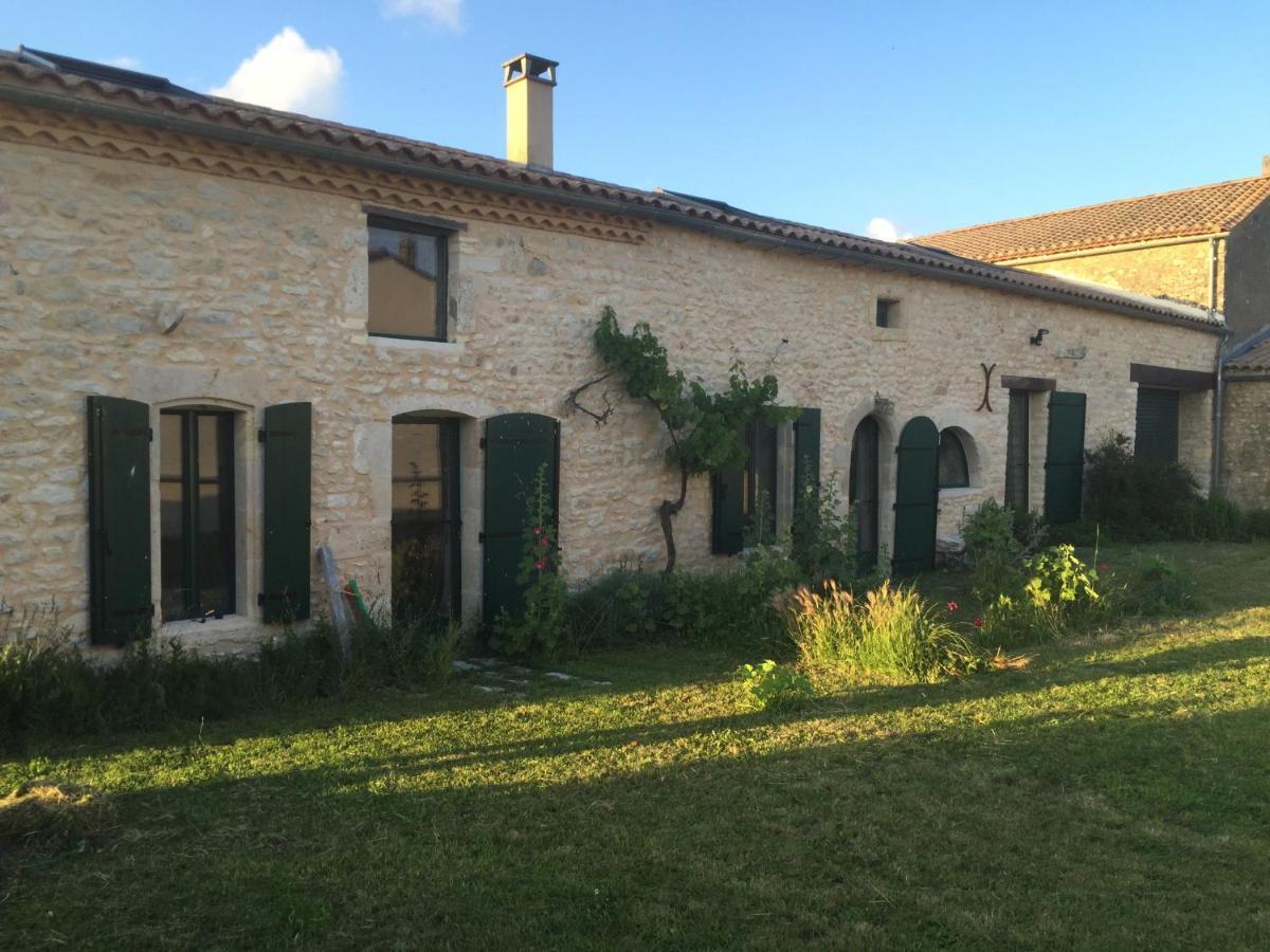 Chai Crann Piorra Saint-Genes-de-Blaye Exterior foto